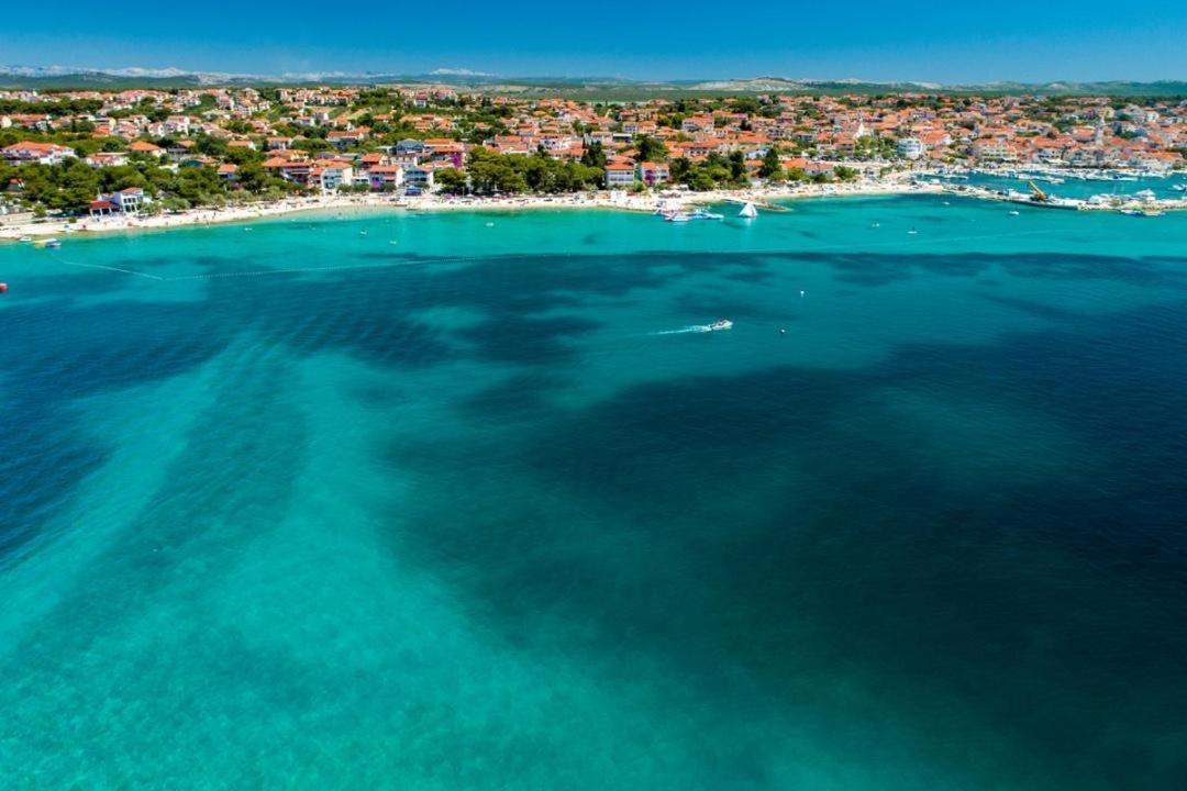 Ivan 4+2 Pakoštane Buitenkant foto